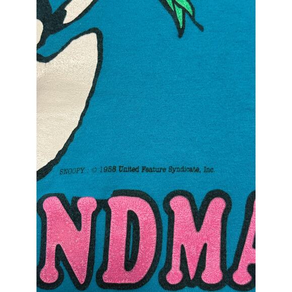 Vintage 80s Peanuts Snoopy “I Love Grandma A Whole Bunch” Shirt - Men's Medium - Picture 3 of 7